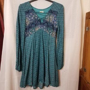Hollister Boho Blue/Aqua Lined Long Sleeve Dress